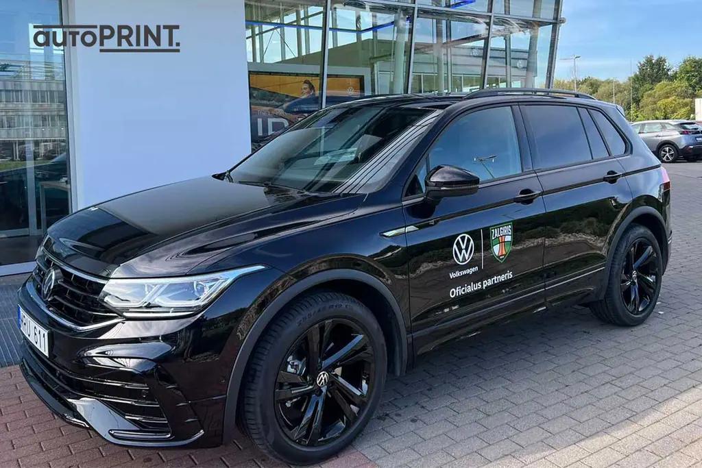 Lengvieji automobiliai – apklijavimas reklama, autoPRINT darbas